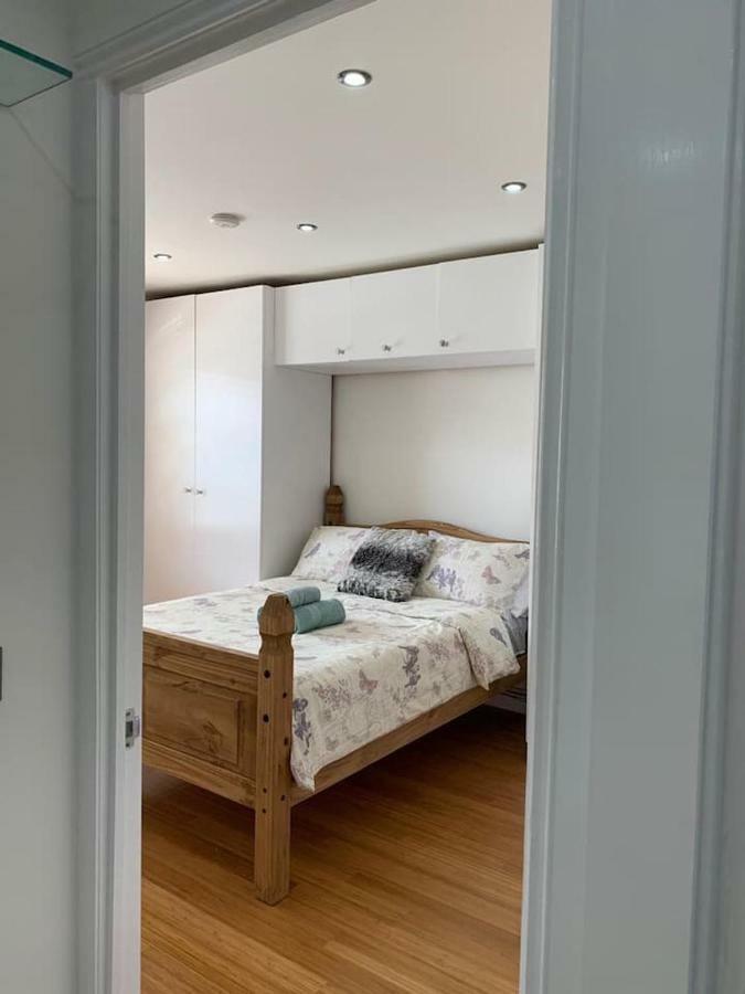 Forest Hill Apartment *